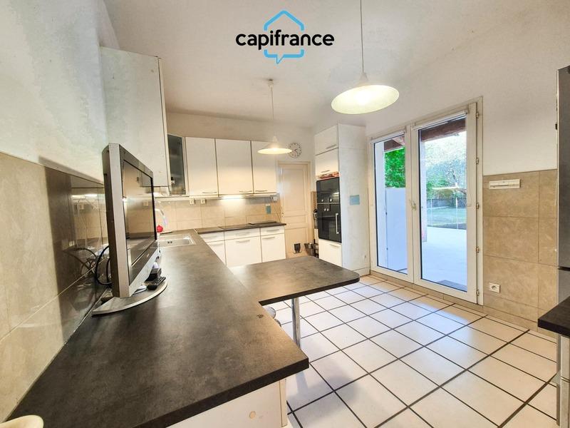 Maison - 174 m² - 6 pièces