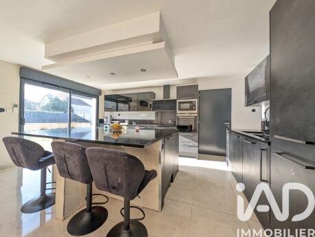 Maison - 185 m² - 7 pièces