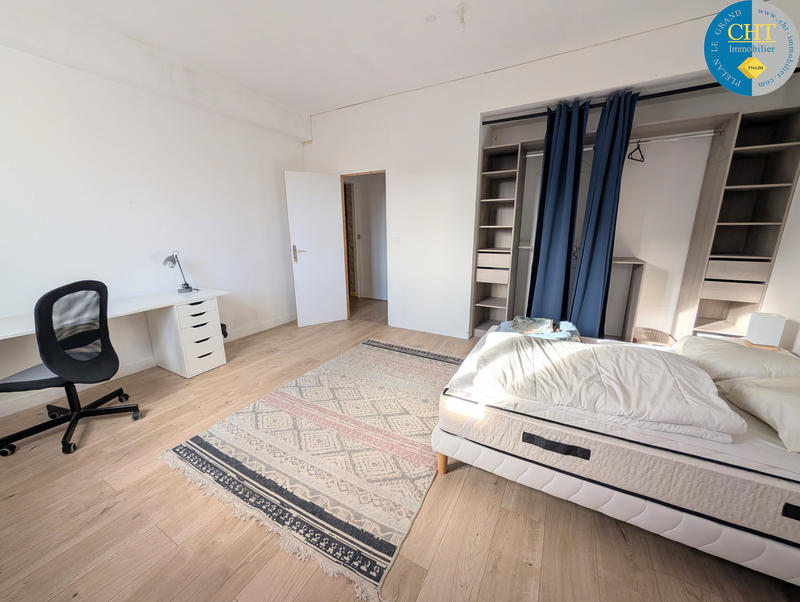 Maison - 197 m² - 8 pièces