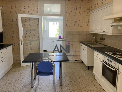 Maison - 111 m² - 6 pièces