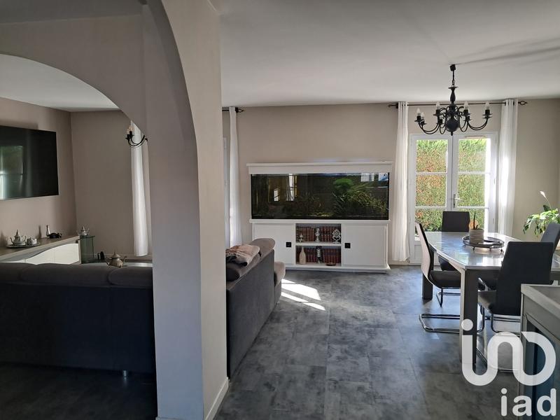 Maison - 167 m² - 8 pièces