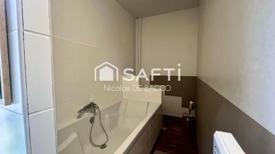 Maison - 350 m² - 8 pièces