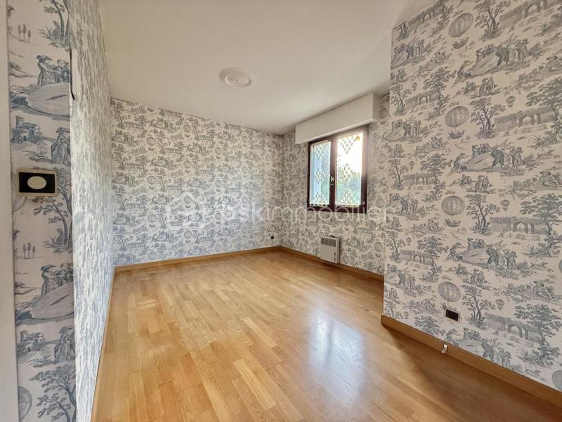 Appartement - 80 m² - 3 pièces