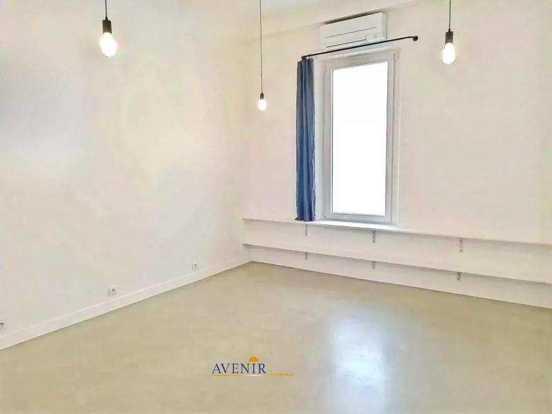 Bureau - 10 m² - 1 pièce