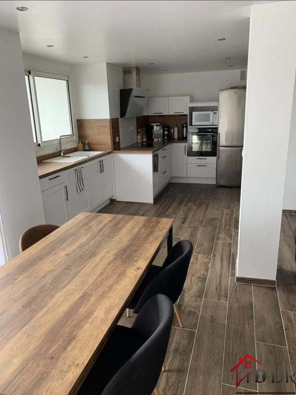 Appartement - 80 m² - 4 pièces