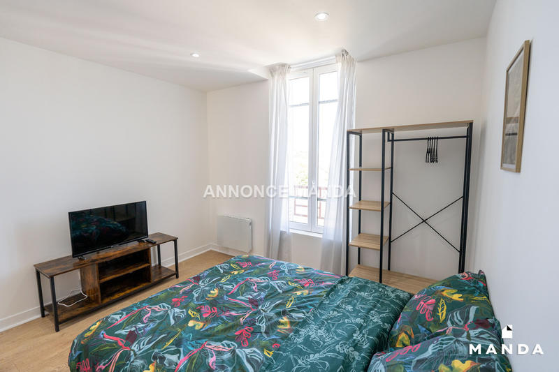 Chambre - 11 m² - 4 pièces