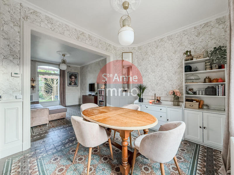 Maison - 140 m² - 6 pièces