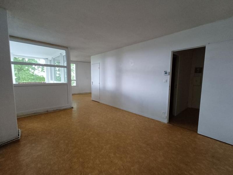 Appartement ancien - 77 m² - 3 pièces