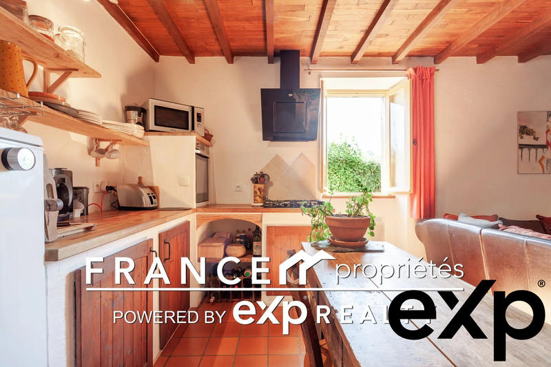 Maison - 223 m² - 7 pièces