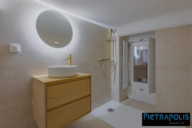 Appartement - 72 m² - 4 pièces