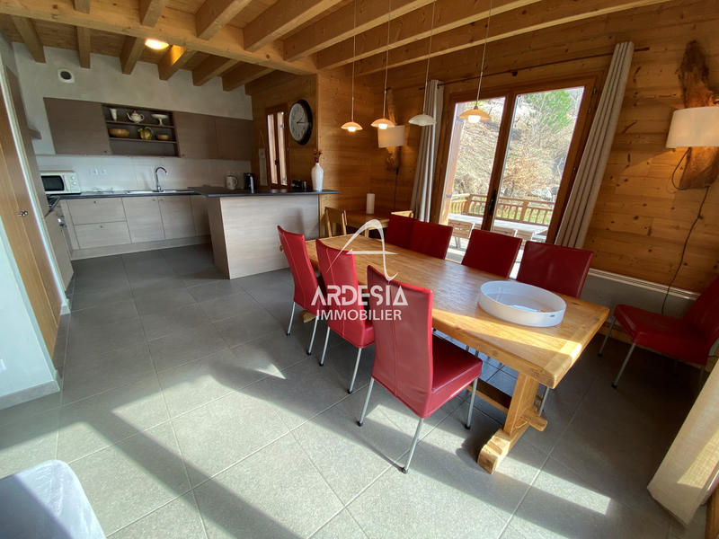 Maison - 129 m² - 8 pièces