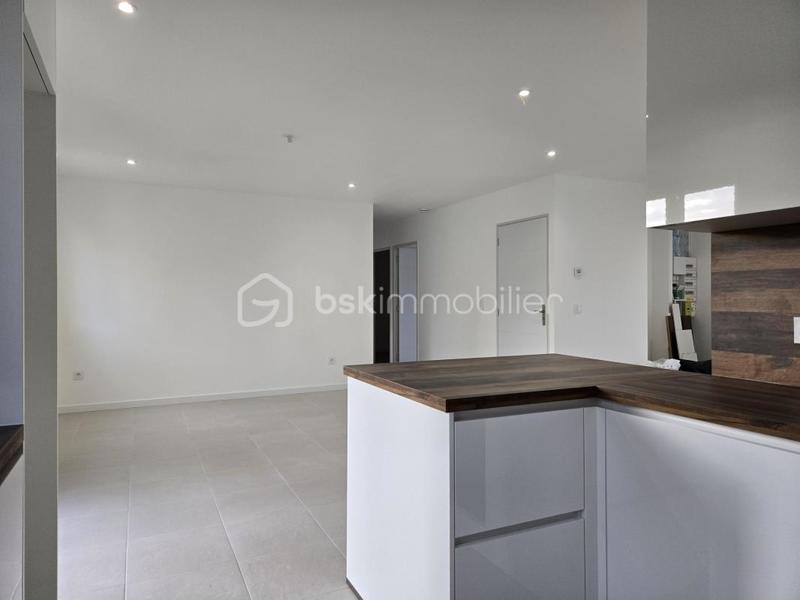 Pavillon - 93 m² - 5 pièces