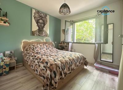 Maison - 97 m² - 5 pièces