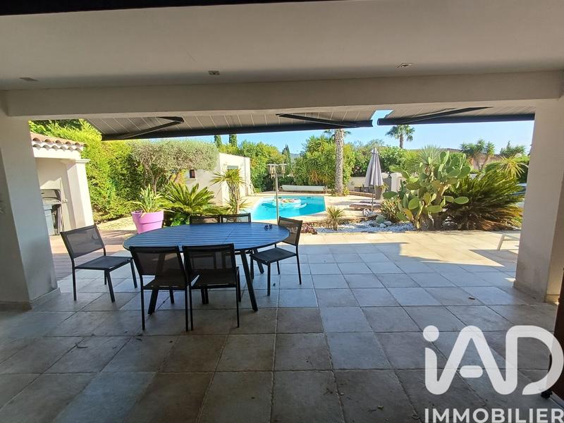 Maison - 188 m² - 8 pièces