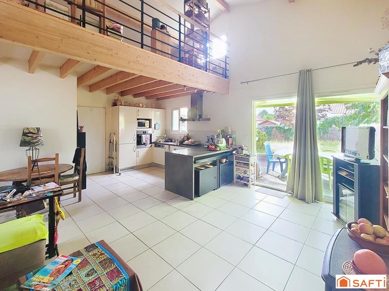 Maison - 90 m² - 4 pièces