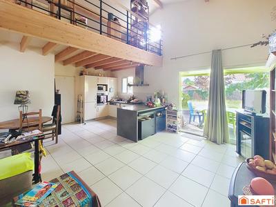 Maison - 90 m² - 4 pièces