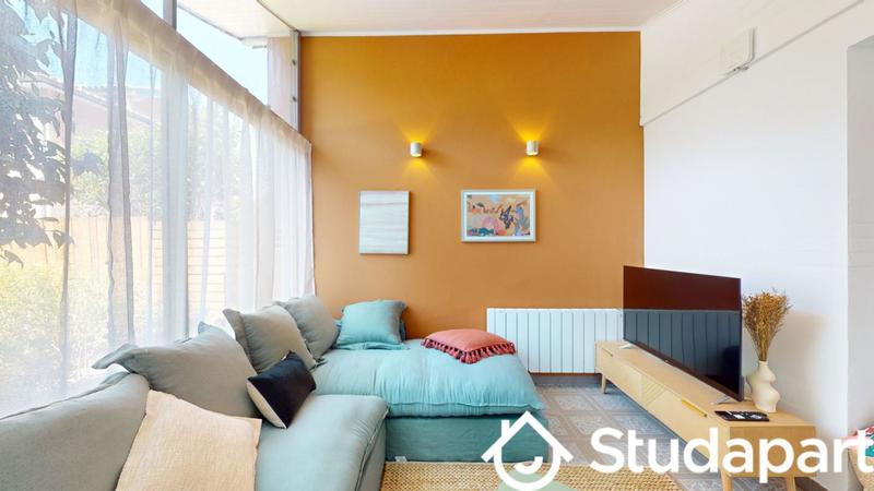 Chambre - 10 m² - 1 pièce