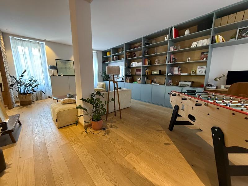 Loft - 210 m² - 8 pièces