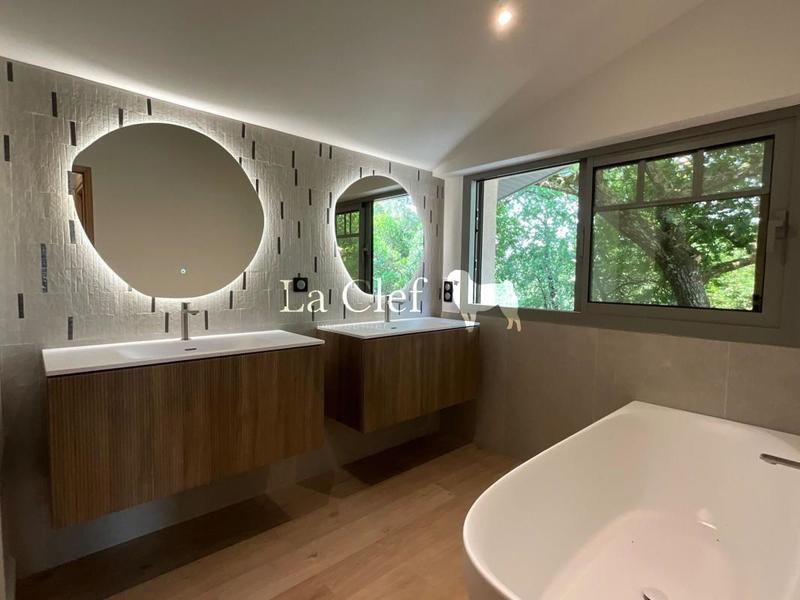 Villa - 174 m² - 7 pièces