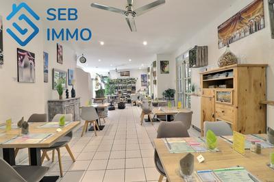 Local commercial - 225 m²