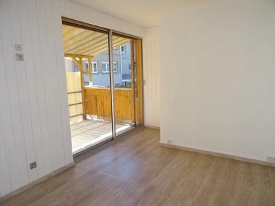 Maison - 205 m² - 14 pièces