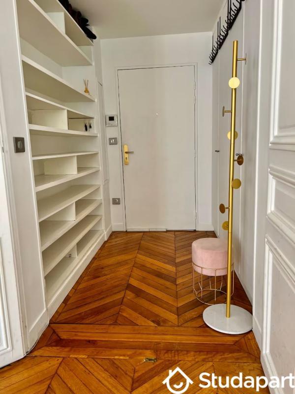 Chambre - 14 m² - 1 pièce