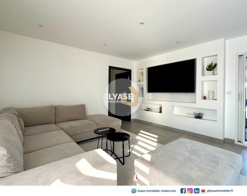 Maison - 130 m² - 4 pièces