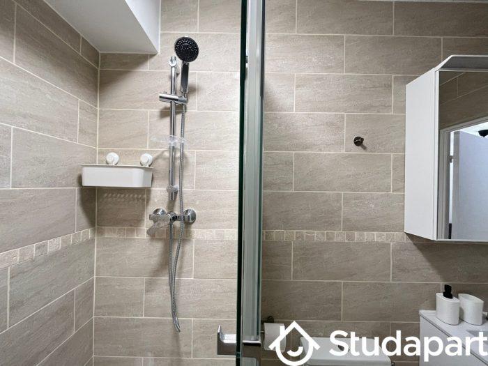 Chambre - 11 m² - 1 pièce