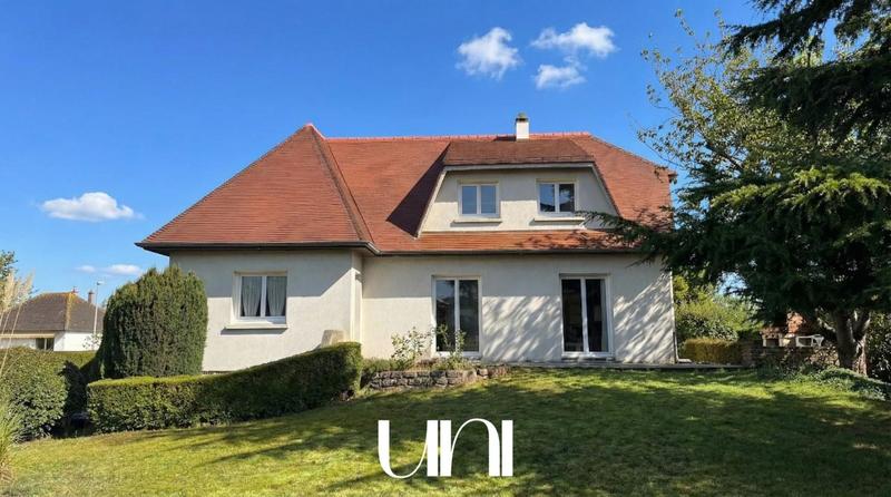 Maison - 166 m² - 6 pièces