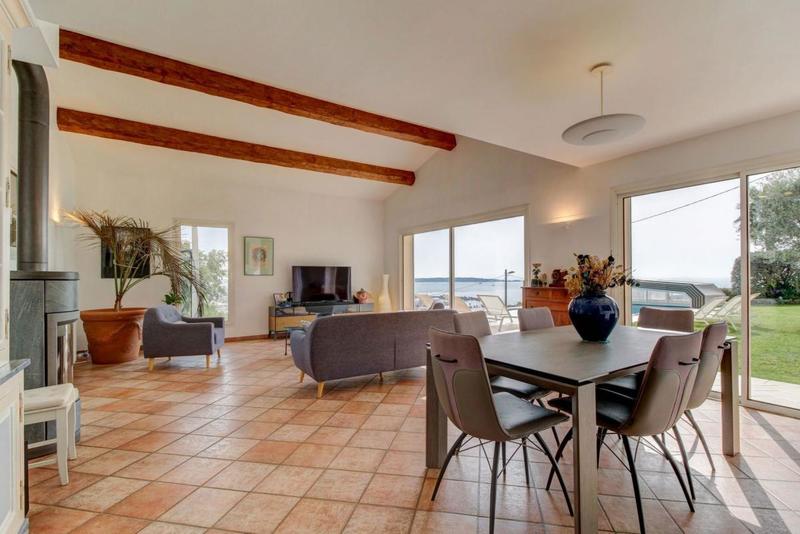 Propriété - 317 m² - 9 pièces