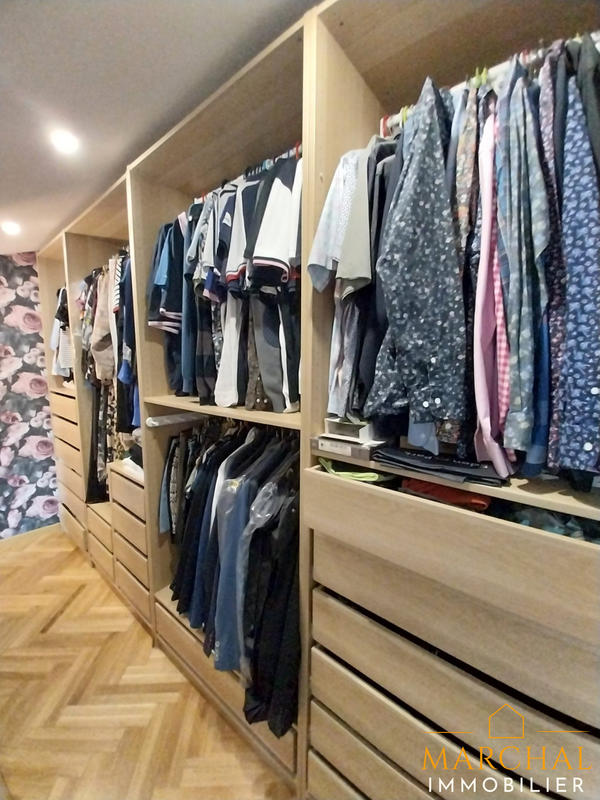 Maison - 161 m² - 6 pièces