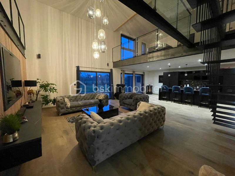 Immeuble - 240 m² - 6 pièces