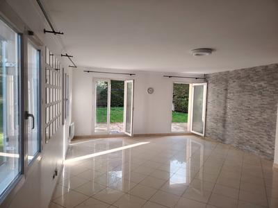 Maison - 141 m² - 5 pièces