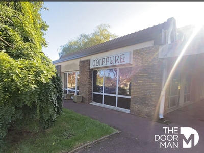 Local commercial - 89 m² - 3 pièces