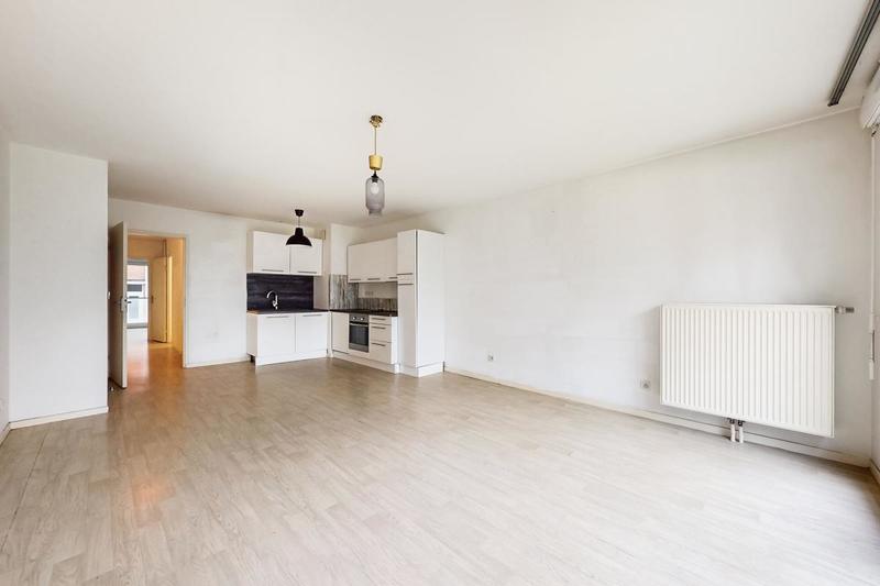 Appartement - 93 m² - 4 pièces