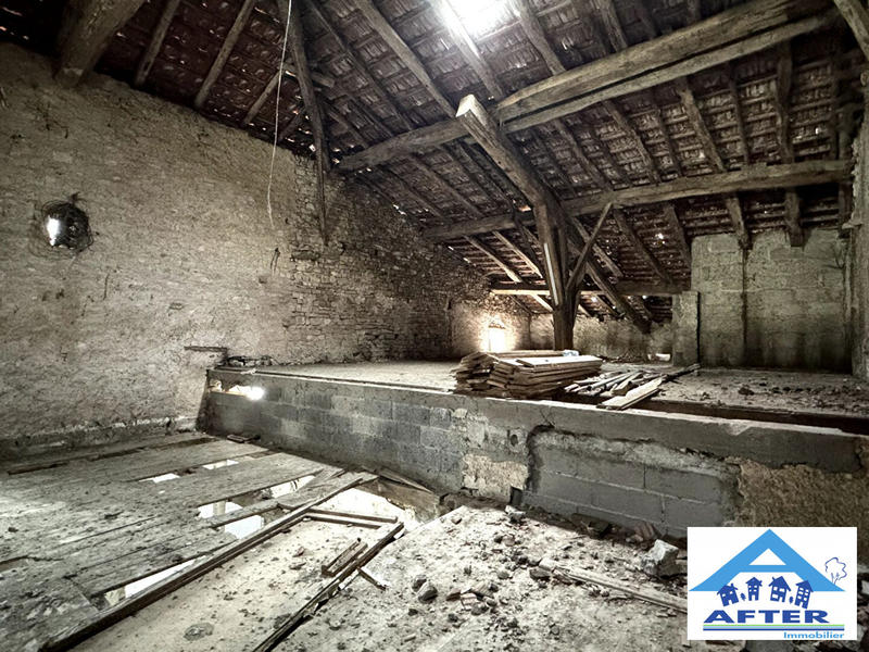 Maison - 300 m² - 6 pièces