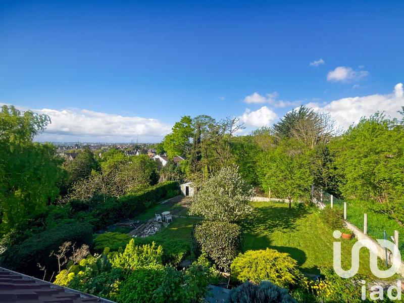 Maison - 200 m² - 8 pièces