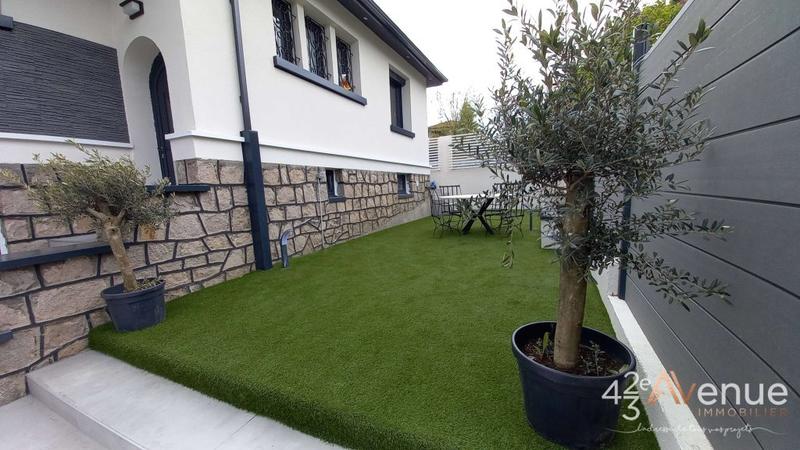 Maison - 120 m² - 5 pièces