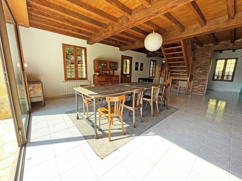 Propriété - 220 m² - 4 pièces