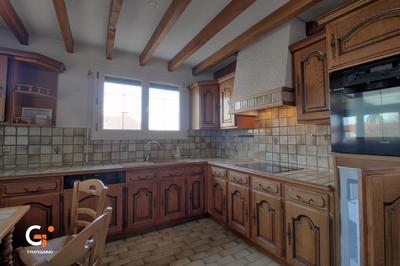 Maison - 140 m² - 7 pièces