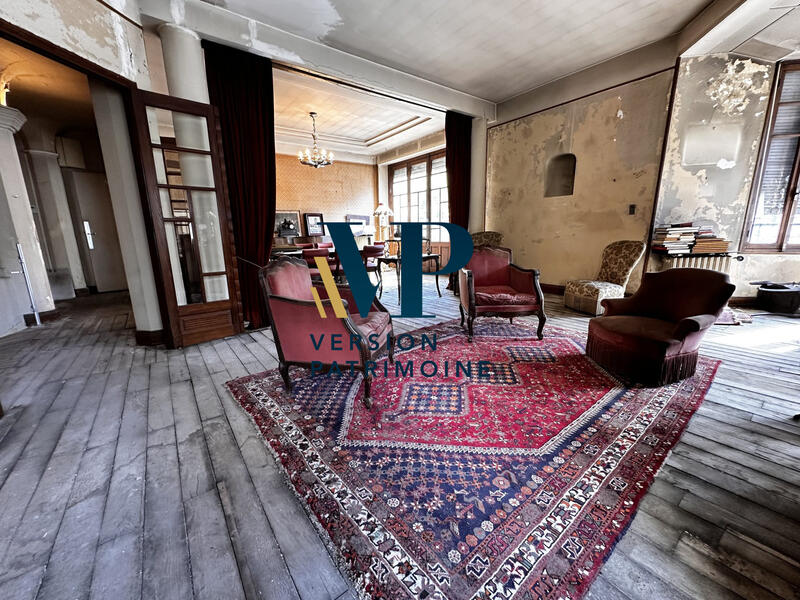 Appartement - 169 m² - 5 pièces