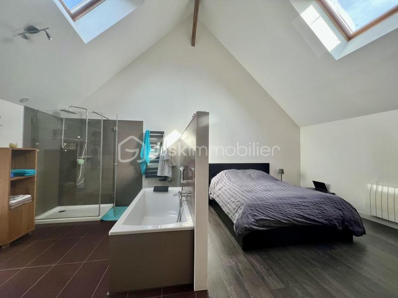 Maison - 266 m² - 6 pièces