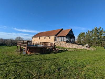 Maison - 225 m² - 11 pièces