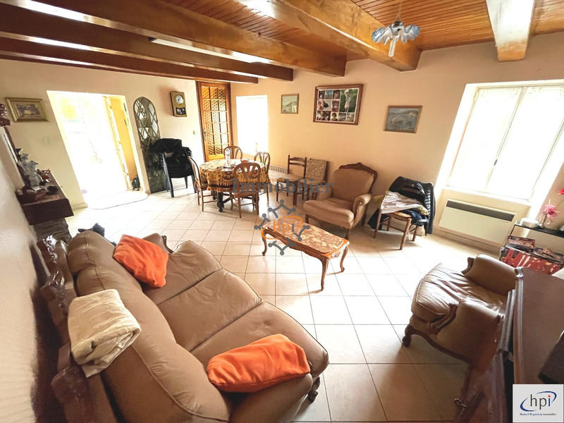 Maison - 175 m² - 10 pièces