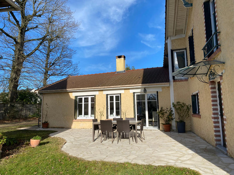 Maison - 160 m² - 6 pièces
