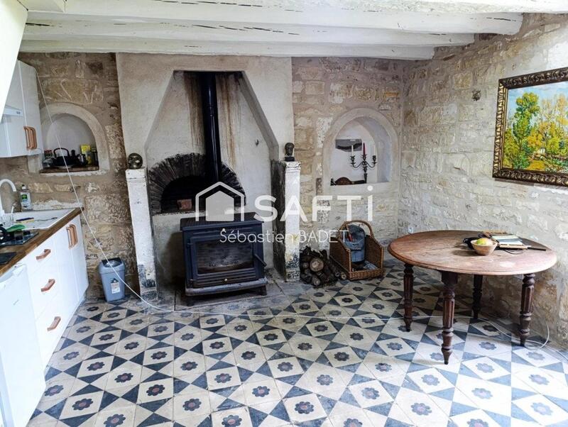 Maison - 280 m² - 7 pièces