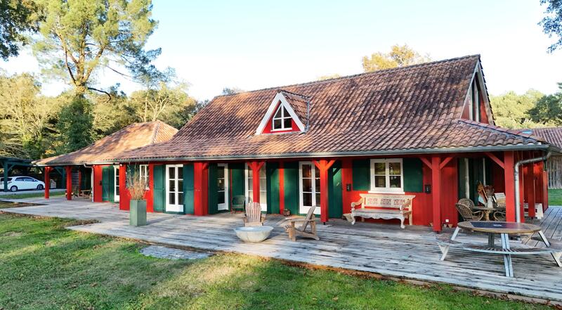 Maison de campagne - 392 m² - 10 pièces