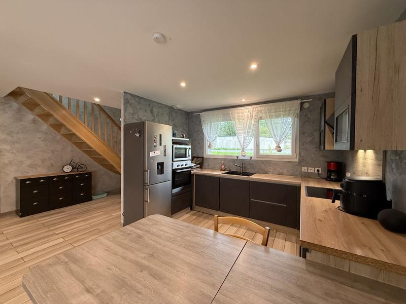 Maison - 108 m² - 6 pièces