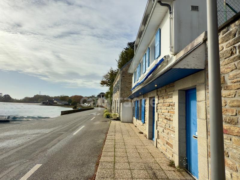 Maison - 200 m² - 9 pièces