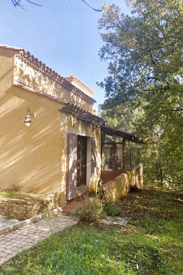 Maison - 250 m² - 6 pièces